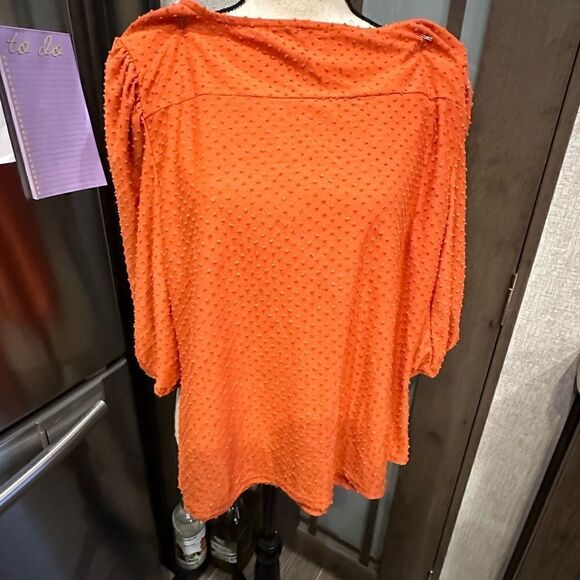 NWT W5 Top  - Picture 3 of 3